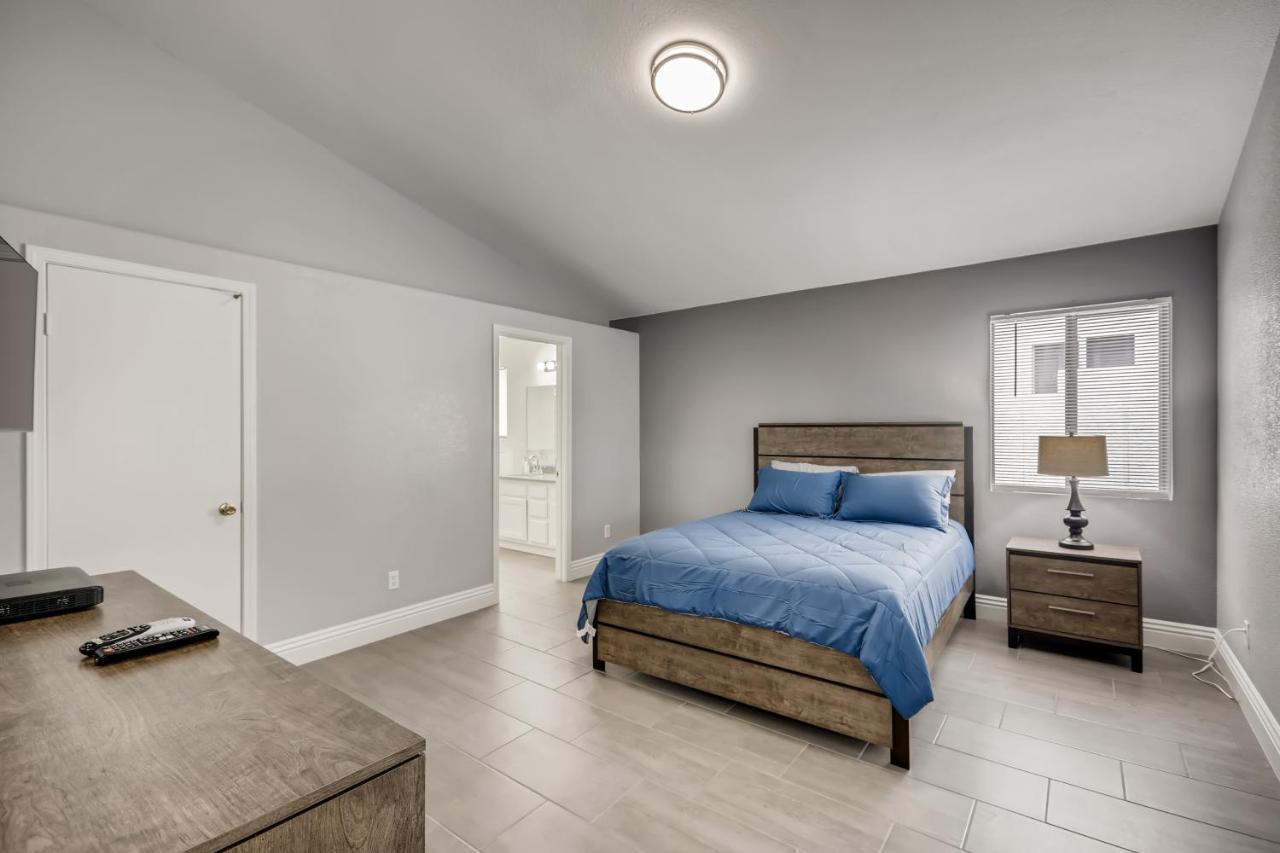 Luxurious House With A Pool, Spa, And Patio, Sleeps 6 Comfortably Las Vegas Zewnętrze zdjęcie