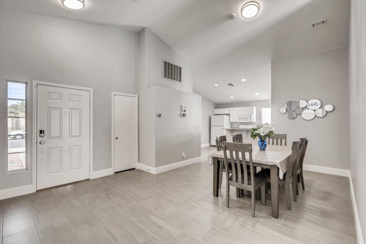 Luxurious House With A Pool, Spa, And Patio, Sleeps 6 Comfortably Las Vegas Zewnętrze zdjęcie