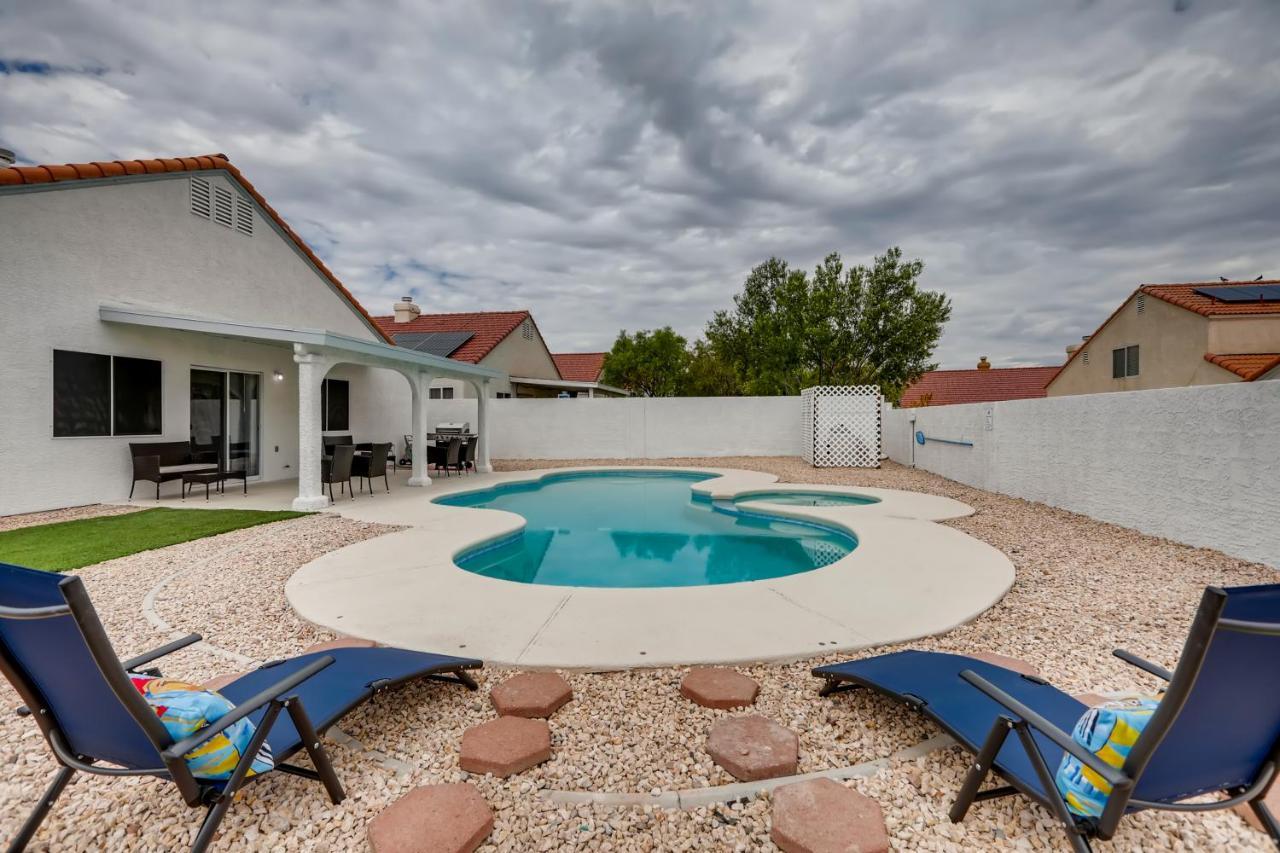 Luxurious House With A Pool, Spa, And Patio, Sleeps 6 Comfortably Las Vegas Zewnętrze zdjęcie