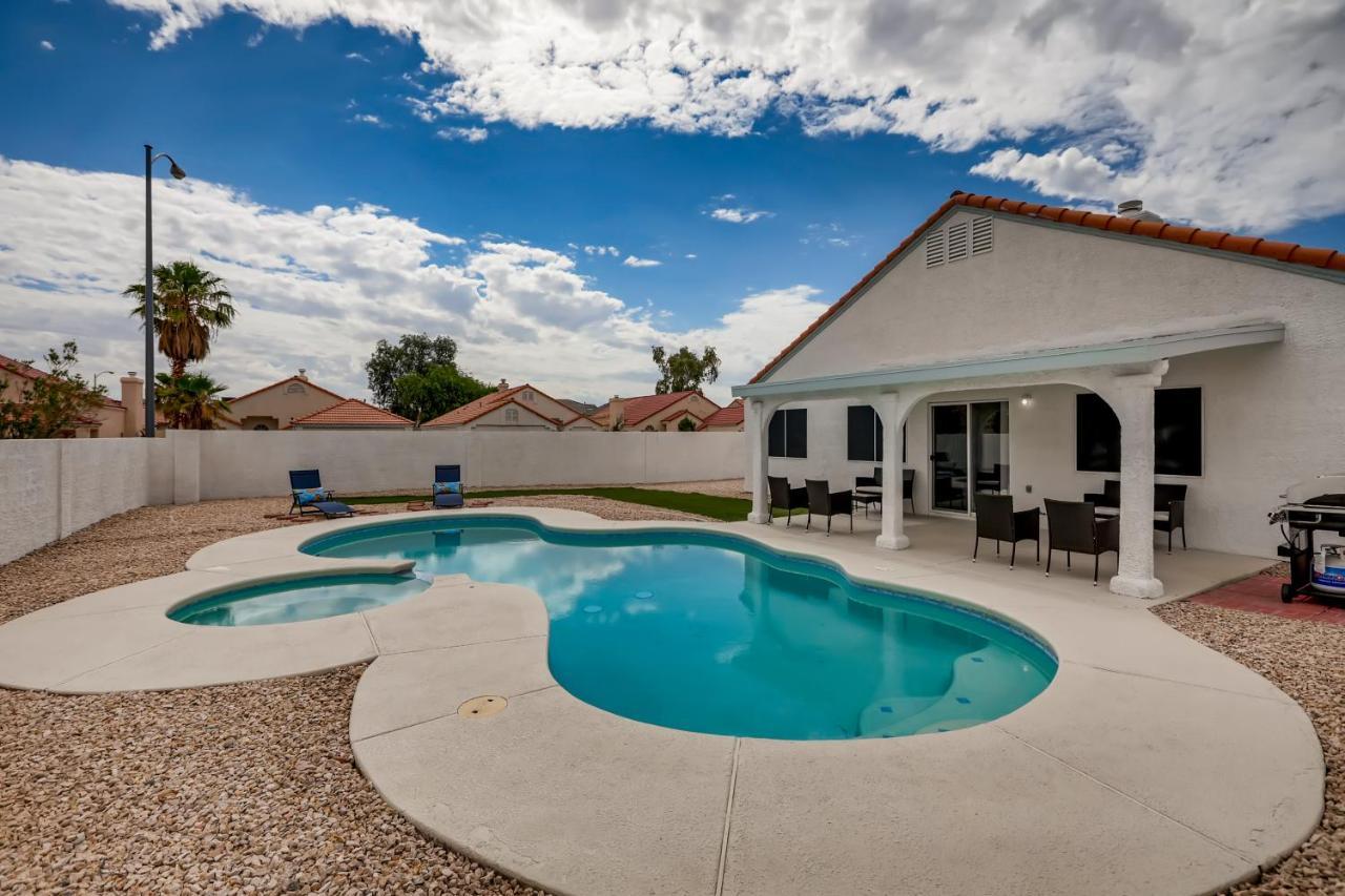 Luxurious House With A Pool, Spa, And Patio, Sleeps 6 Comfortably Las Vegas Zewnętrze zdjęcie