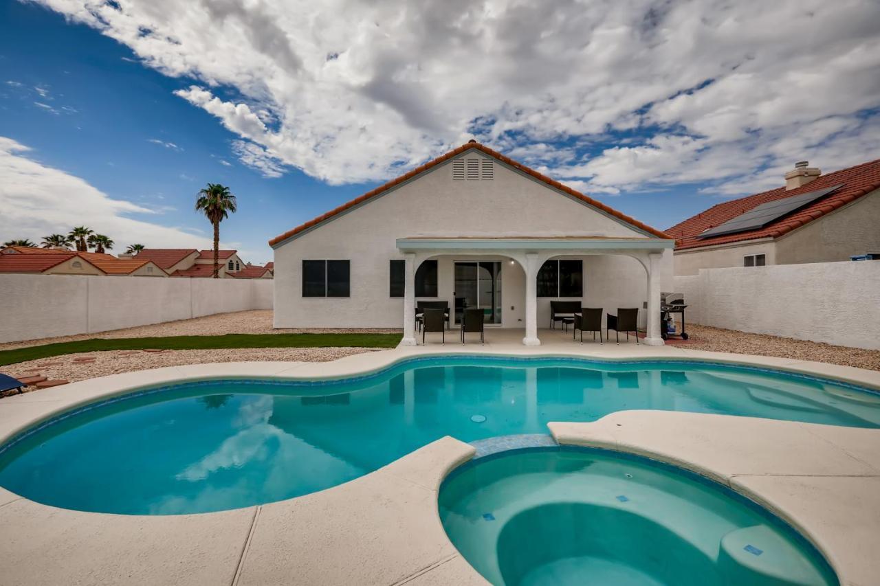 Luxurious House With A Pool, Spa, And Patio, Sleeps 6 Comfortably Las Vegas Zewnętrze zdjęcie