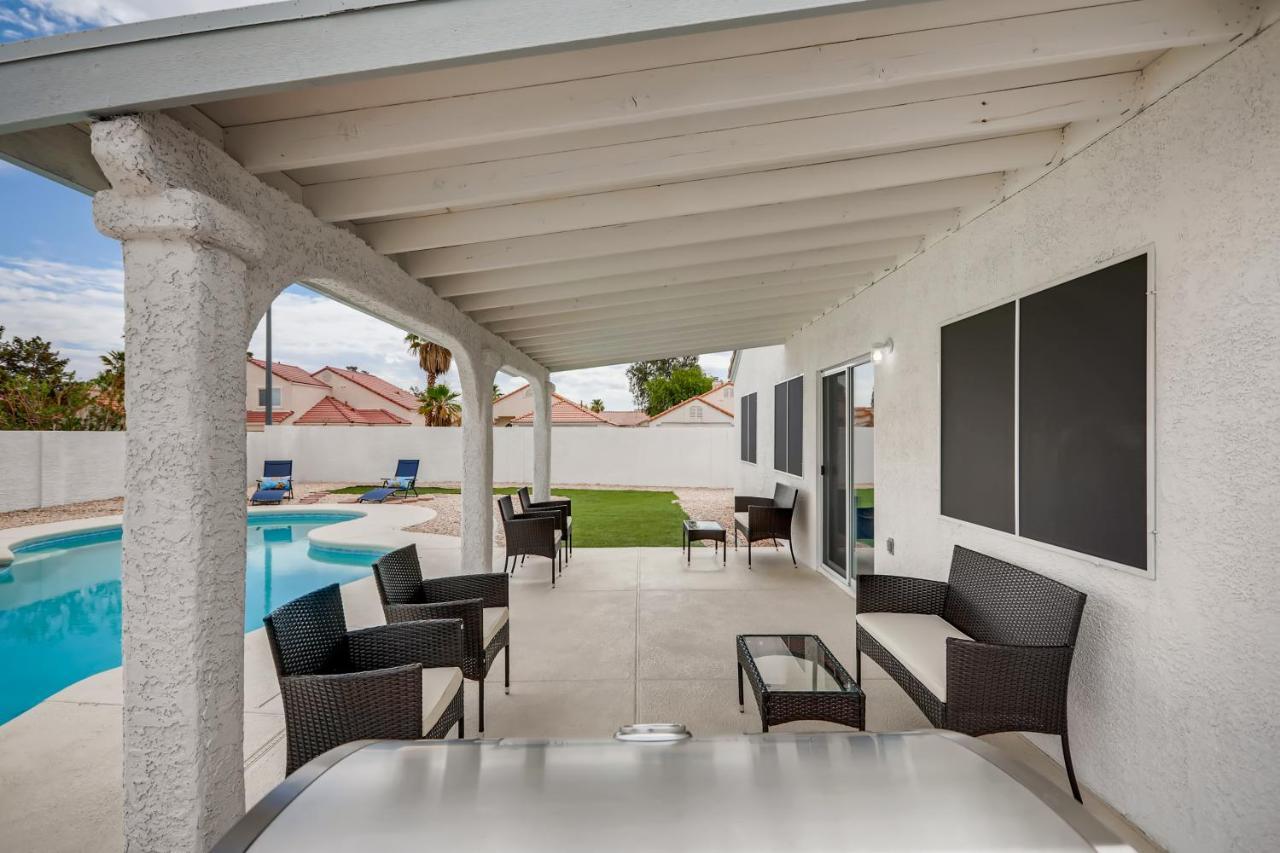 Luxurious House With A Pool, Spa, And Patio, Sleeps 6 Comfortably Las Vegas Zewnętrze zdjęcie